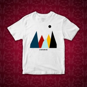 Camiseta La Habitación Roja (montañas)